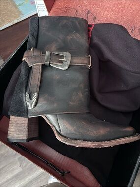 Freebird by Steven Distressed Black and Brown Leather Heeled Boots